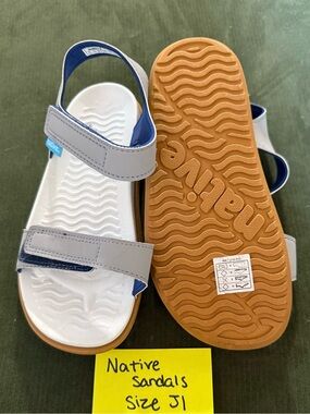 Native Kids Grey and Blue Hook-and-Loop Sandals